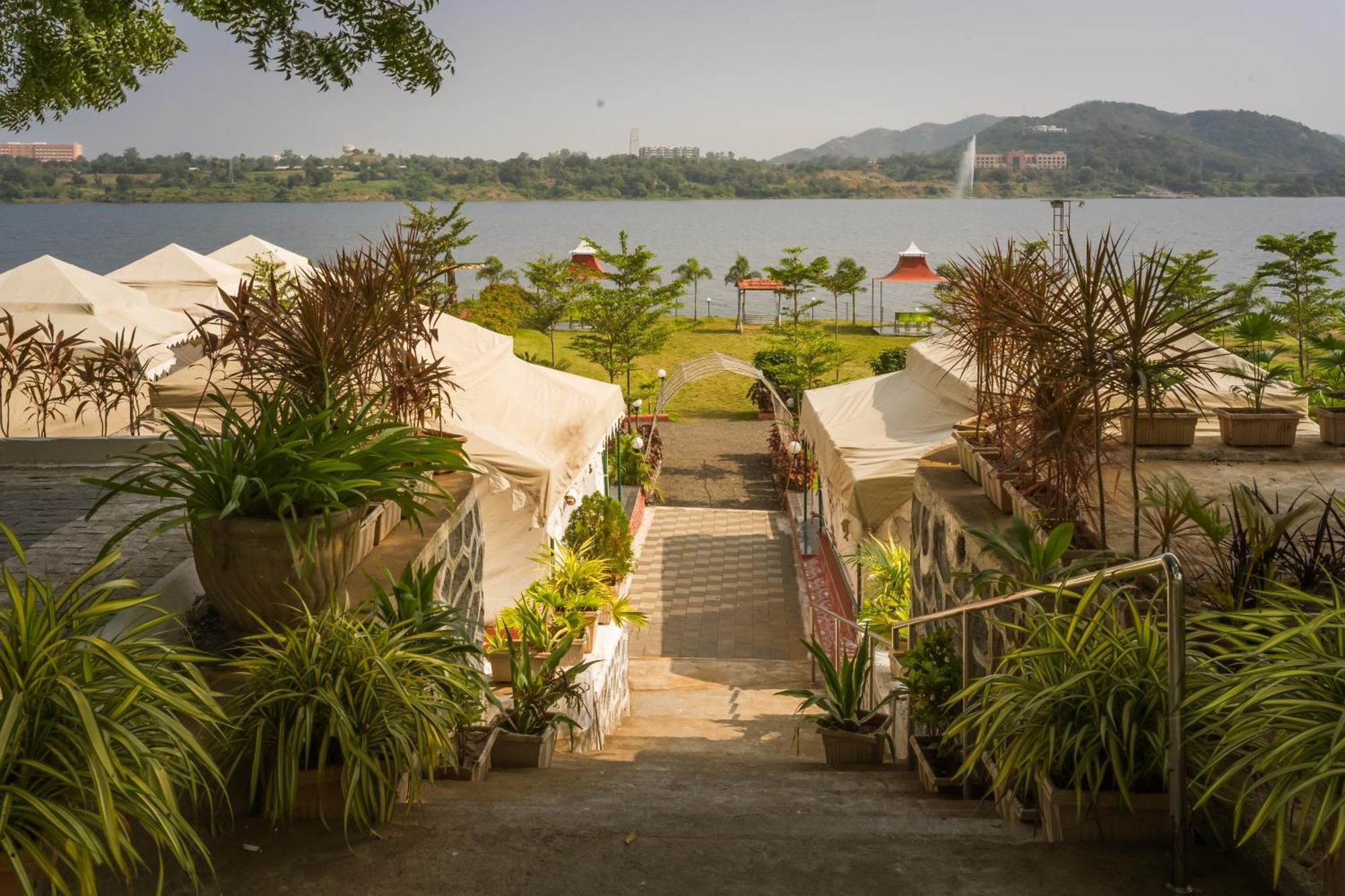 Riverview Tent Resort Kevadia Exteriér fotografie