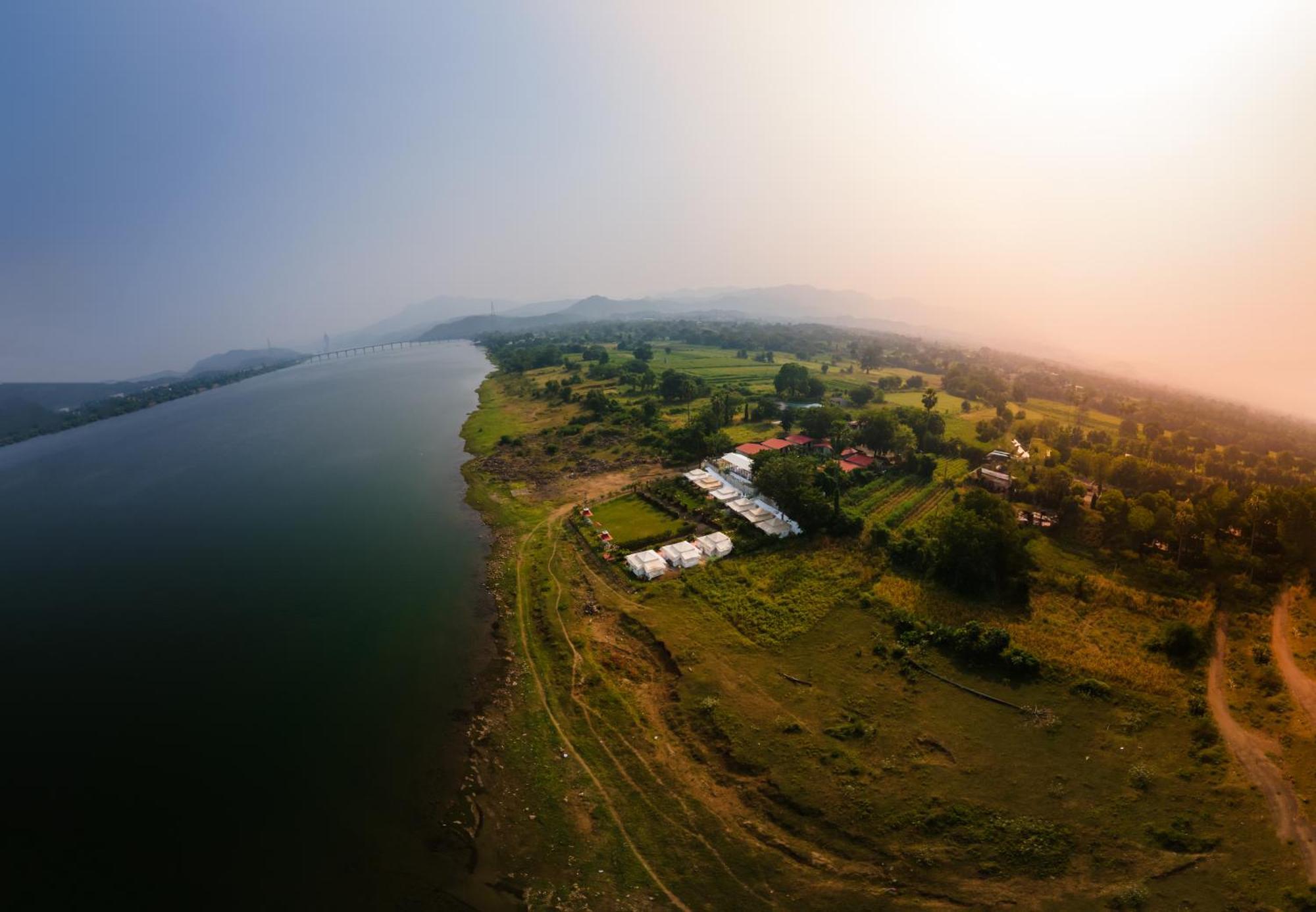 Riverview Tent Resort Kevadia Exteriér fotografie
